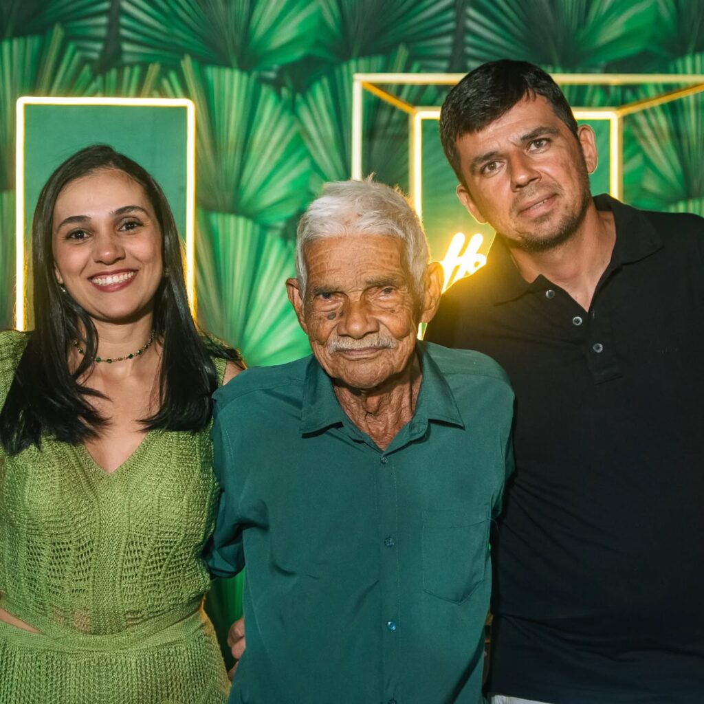 Instagram post from daniel.schaves. This post is in position 3.